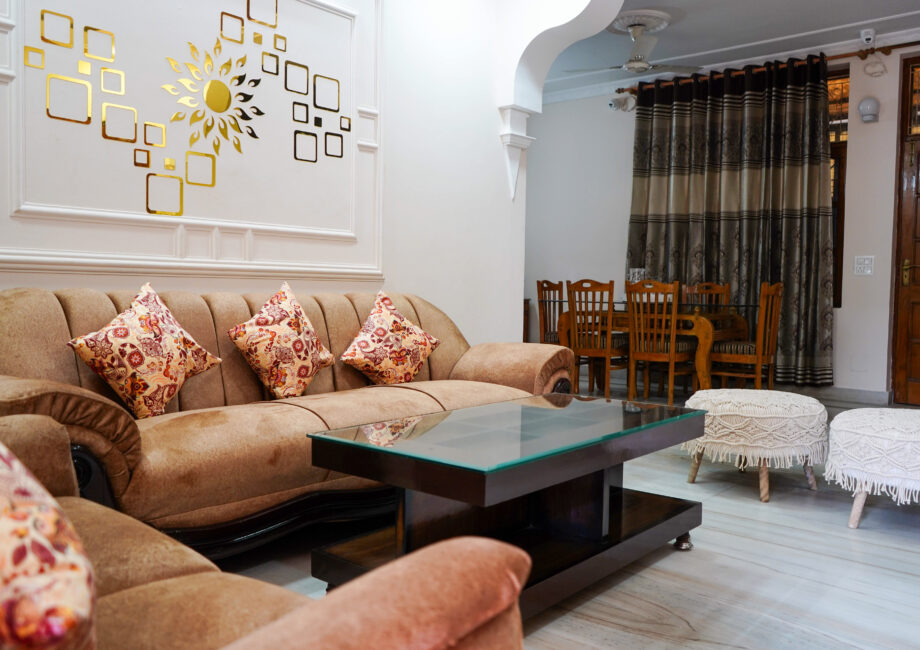Common area table perfect for family time