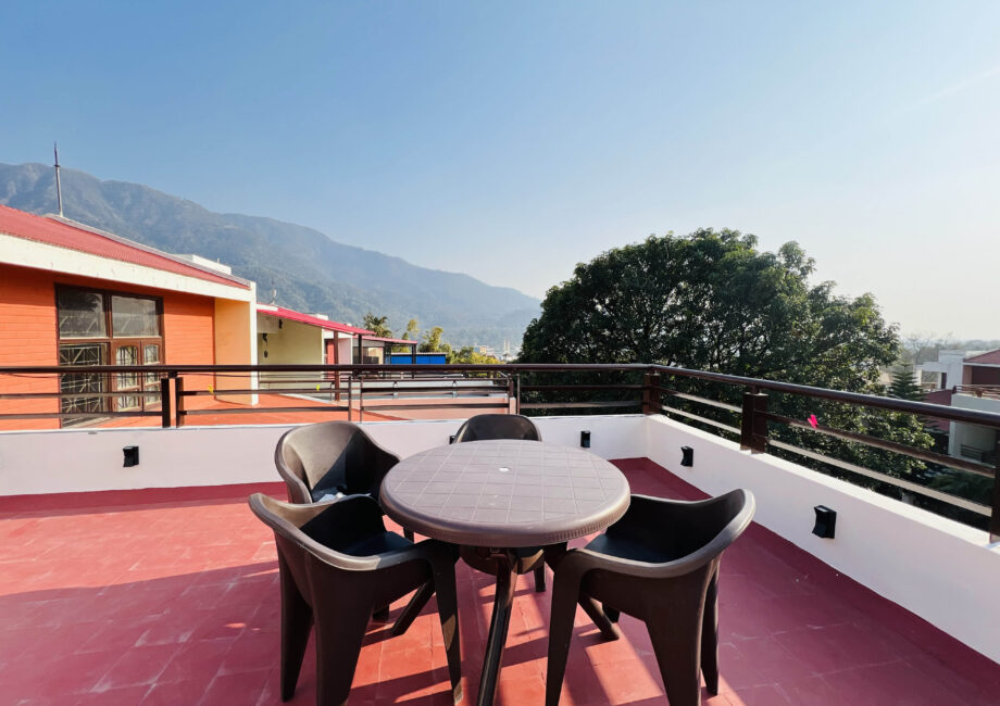 Scenic terrace offering mountain and valley views, ideal for morning tea or stargazing at night.